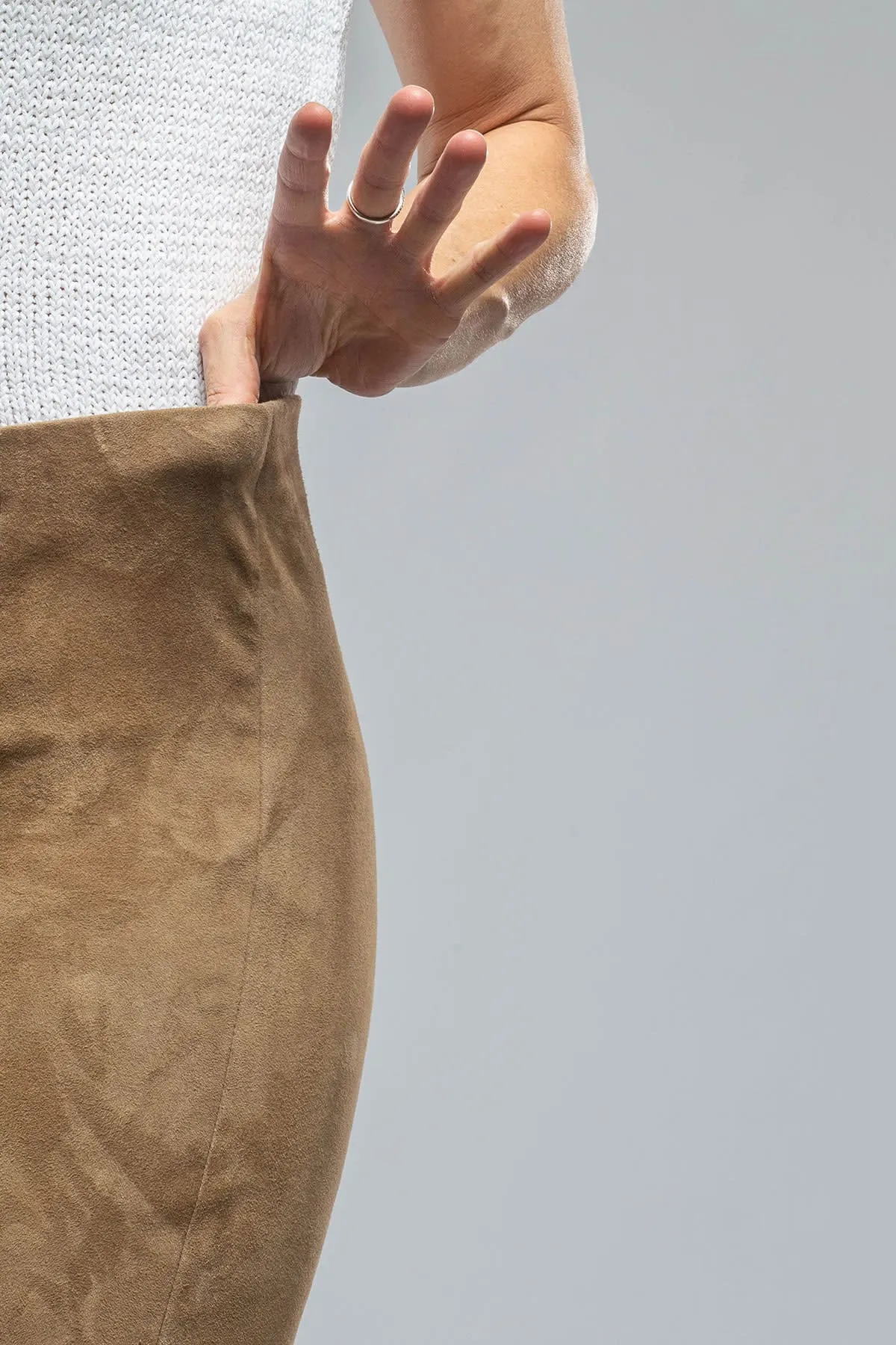 Tania Stretch Suede Pant in Desert Sand